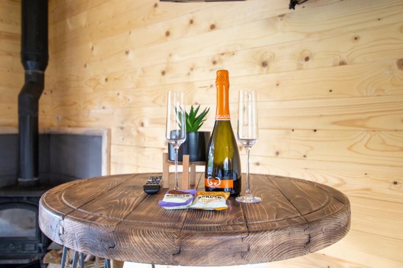 Choller Lake Lodges - Primrose Cabin With Private Hot Tub Ерандел Екстер'єр фото
