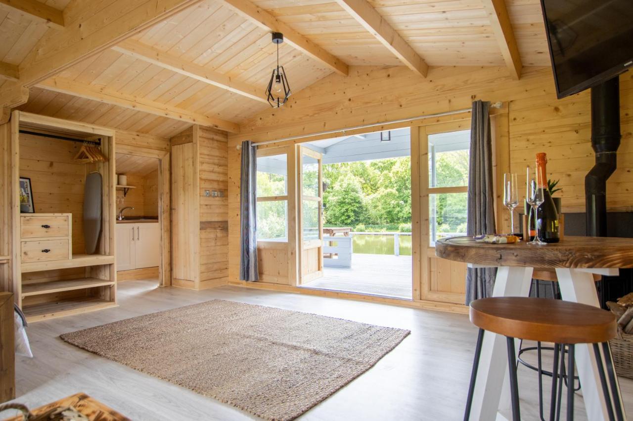 Choller Lake Lodges - Primrose Cabin With Private Hot Tub Ерандел Екстер'єр фото